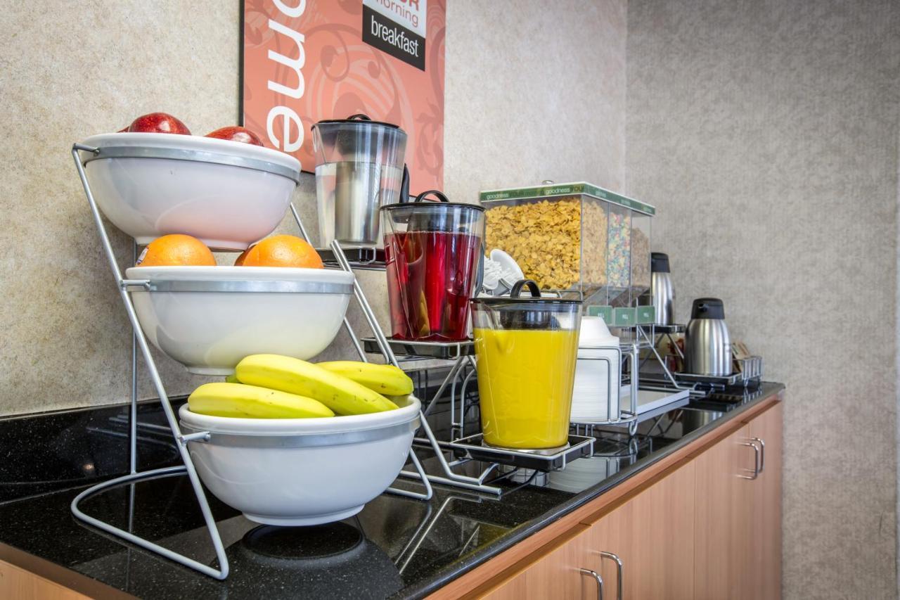 Comfort Suites Victorville-Hesperia Luaran gambar