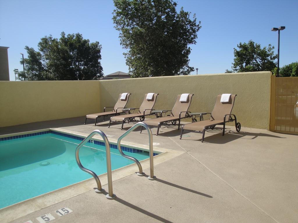 Comfort Suites Victorville-Hesperia Luaran gambar