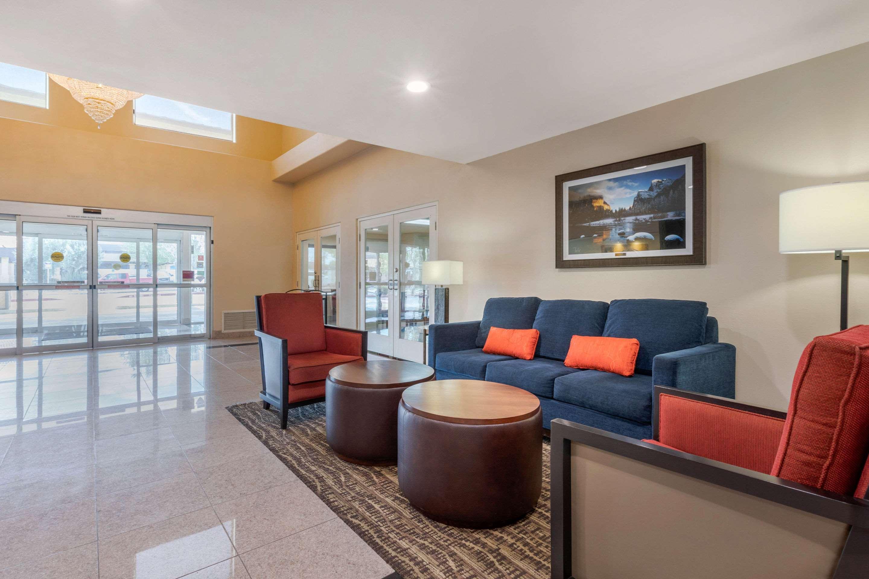 Comfort Suites Victorville-Hesperia Luaran gambar