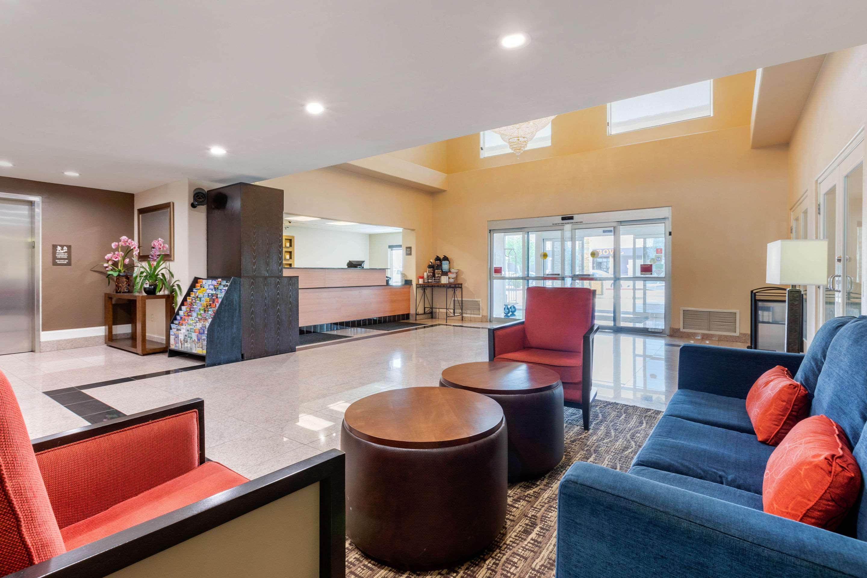 Comfort Suites Victorville-Hesperia Luaran gambar